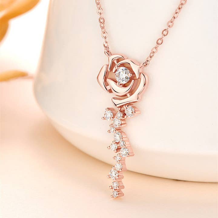 Collana con Ciondolo a Forma di Rosa in Moissanite - ROMA GEMS